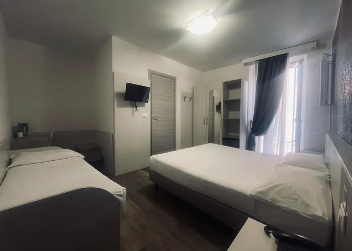 Hotel Holiday- Alla Finestrella Bologna